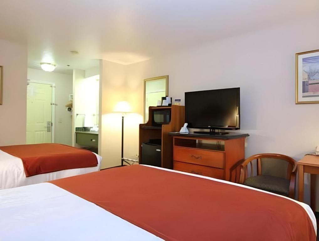 Best Western Plus Twin View Inn And Suites Redding Εξωτερικό φωτογραφία