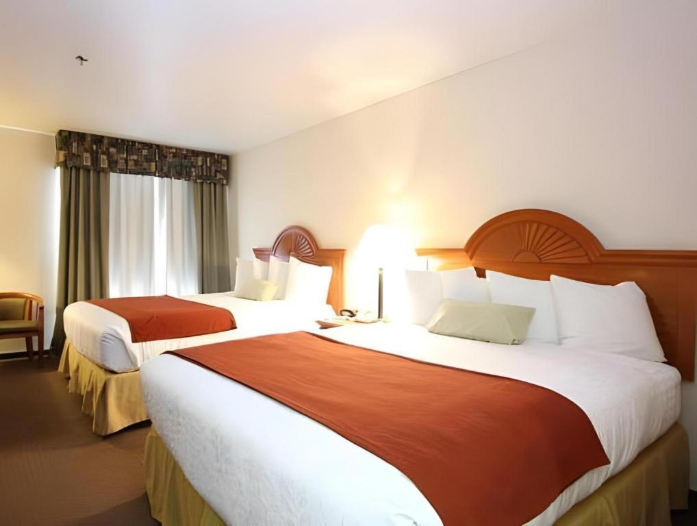 Best Western Plus Twin View Inn And Suites Redding Εξωτερικό φωτογραφία