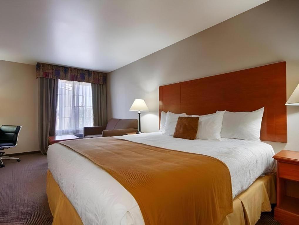 Best Western Plus Twin View Inn And Suites Redding Εξωτερικό φωτογραφία