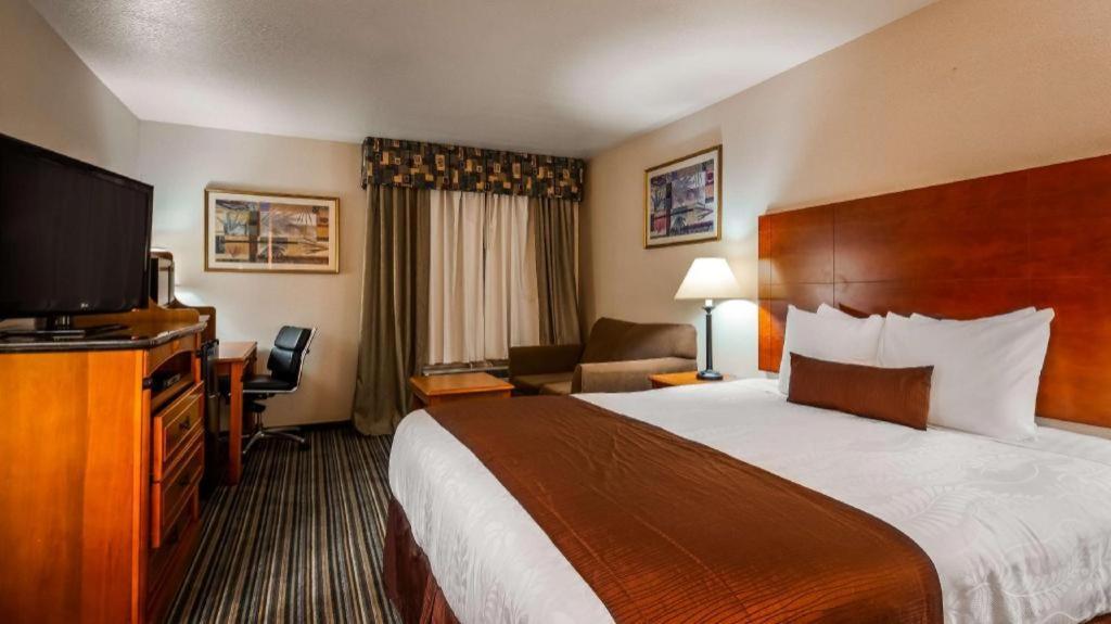 Best Western Plus Twin View Inn And Suites Redding Εξωτερικό φωτογραφία