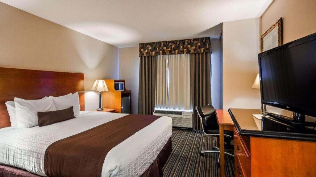 Best Western Plus Twin View Inn And Suites Redding Εξωτερικό φωτογραφία