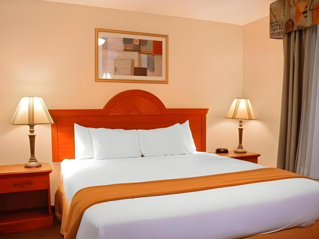Best Western Plus Twin View Inn And Suites Redding Εξωτερικό φωτογραφία