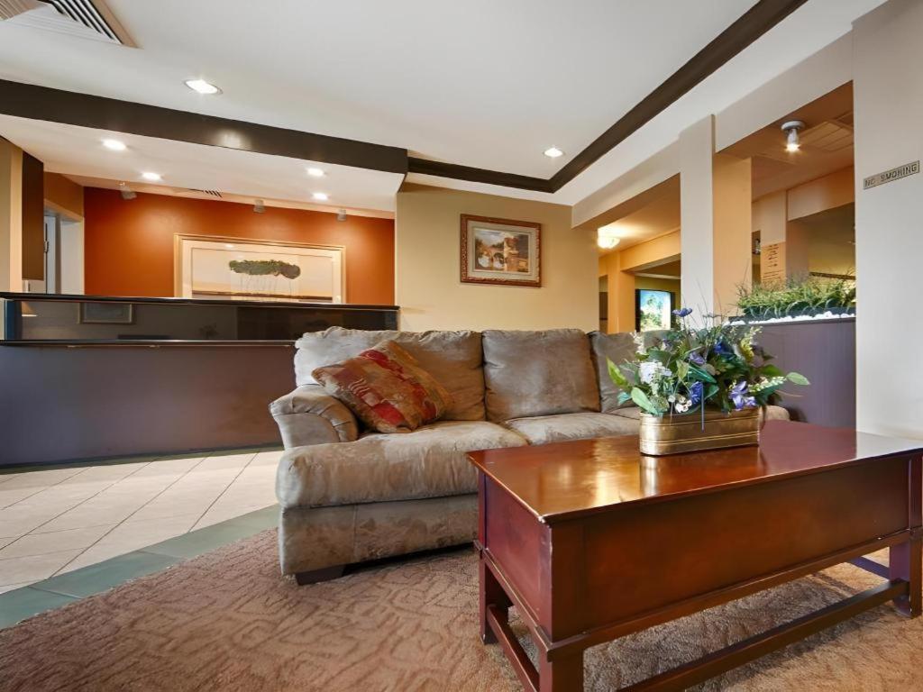 Best Western Plus Twin View Inn And Suites Redding Εξωτερικό φωτογραφία