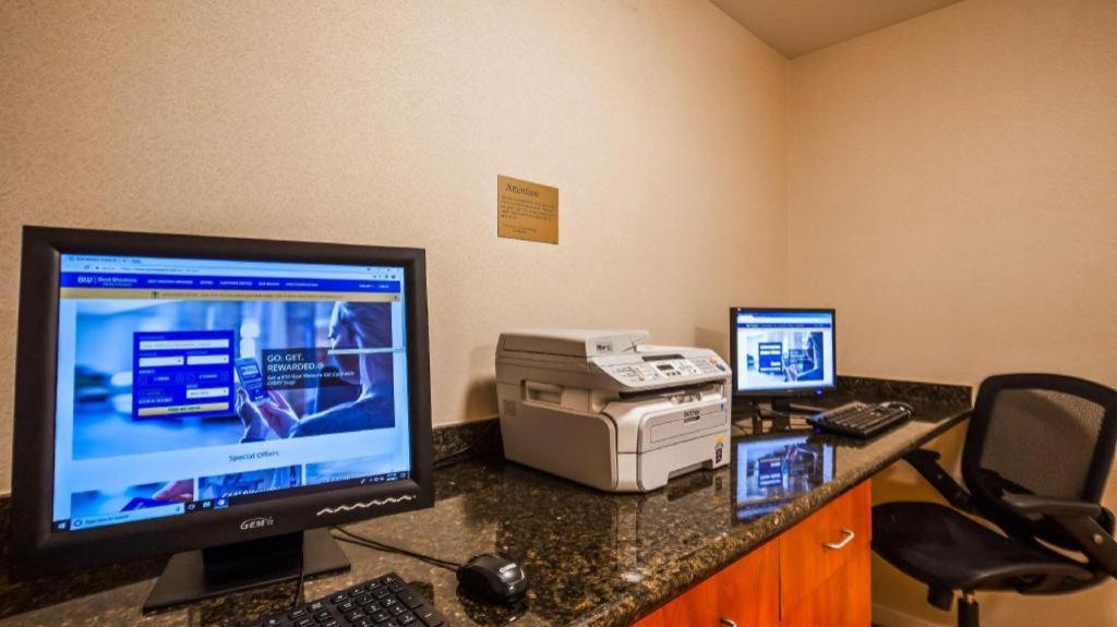 Best Western Plus Twin View Inn And Suites Redding Εξωτερικό φωτογραφία